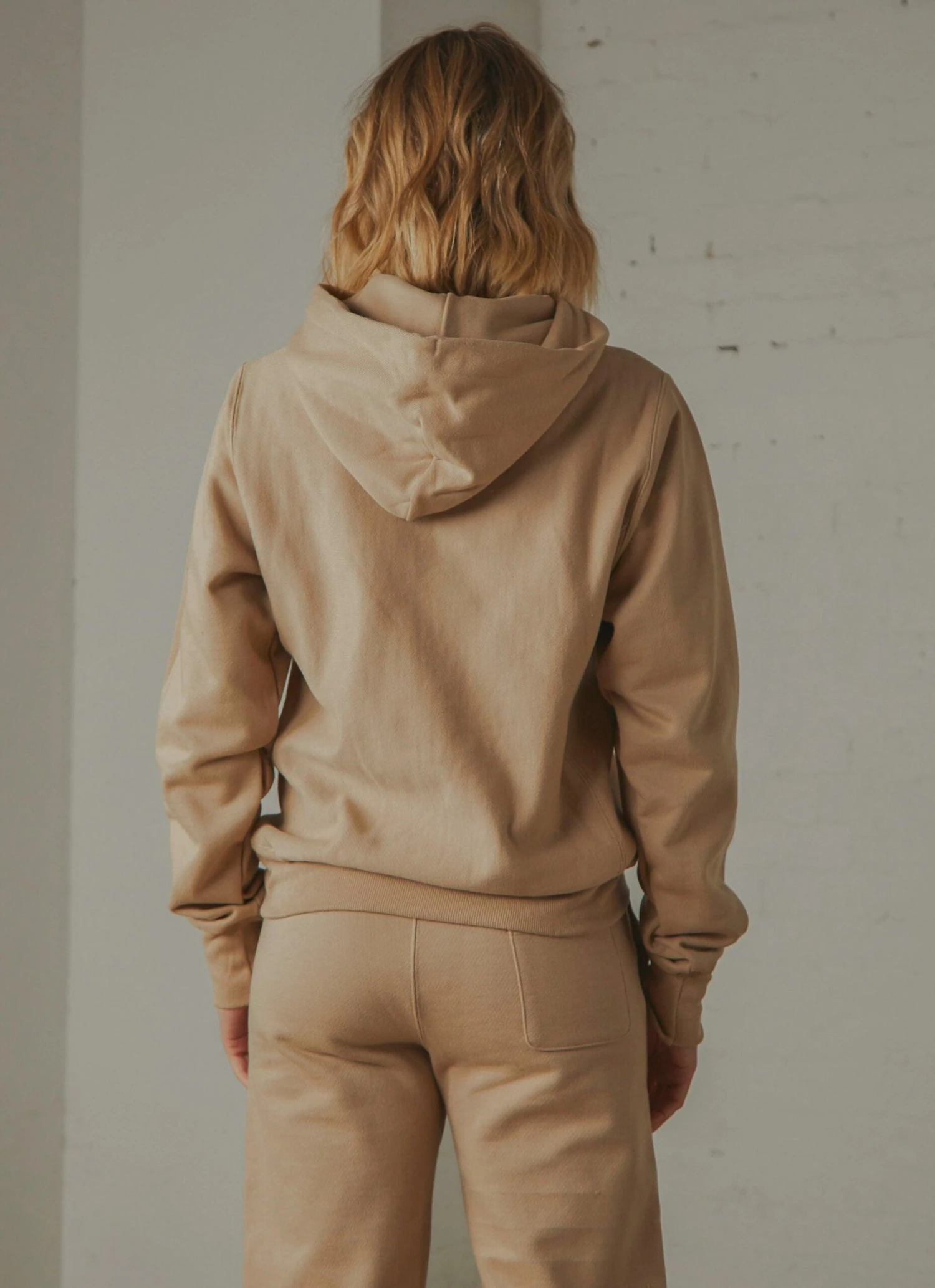 Champion Reverse Weave Boyfriend C Hoodie - Country Walnut 6 Champion Reverse Weave Boyfriend C Hoodie - Country Walnut - Image 6