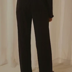 90s Muse Pants - Black -Outfityo Sales 02427eccbed947f4897b7a253fd9334d scaled