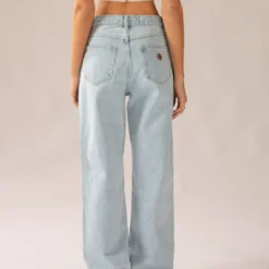 A Slouch Jean Bleached Stone - Bleached Stone -Outfityo Sales 05edfeda157c491785d32d9ec55e34f3 95580752 81de 442d 8dd6 ee2c13553b08