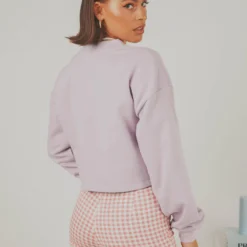 Wrangler Darling Crop Sweat - Misty Lilac -Outfityo Sales 0a30275beb134ad0955a68d6b0346881 scaled