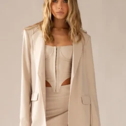 Maggie Blazer - Stone