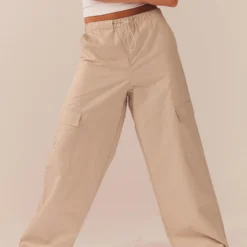 Mountain Trail Cargo Pant - Mushroom Grey -Outfityo Sales 0f2fb157bb6944418787fba5aeb7b9ff scaled