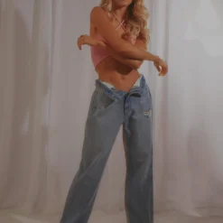 Wrangler Bella Baggy Jean - Love Song 7 Wrangler Bella Baggy Jean - Love Song -Outfityo Sales 19a9e3387c244cae8a7d91c654b819c7 scaled