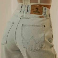 Wrangler Bella Baggy Jean - Harmony Blues -Outfityo Sales 2b2d4af5d8da4d6bb1ebedfd9639c09b scaled
