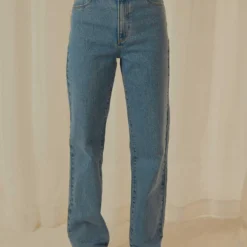 A 94 High Straight Jean - Debbie