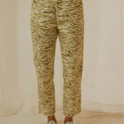 California Pant - Herb Zebra -Outfityo Sales 38b600ae82a0482bb6722bf673fbef38 scaled
