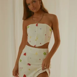 Fashion Flashback Bustier - 90s Motif -Outfityo Sales 39d4a8a9408c4d50a0c6b53b0c028f5f scaled