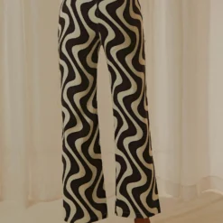 Ma Belle Pants - Monochrome Wave -Outfityo Sales 3a05bbdd17644fe08db9d32a5d1e5165 scaled