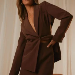 Fashion Confidential Cut Out Blazer - Chocolate