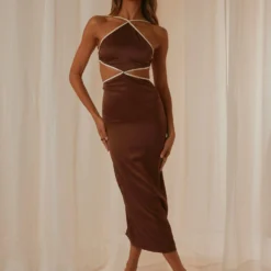 Thea Maxi Dress - Chocolate -Outfityo Sales 46d1ad806c984a0d9fb1614a936310e9 scaled