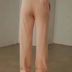 Champion Vintage Dye Boyfriend Jogger - Certan Peach -Outfityo Sales 4b309e3ff888450594d0f446d482ee29 scaled