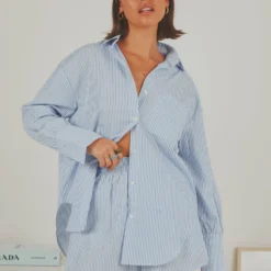 Wanderer Oversized Shirt - Blue & White Stripe -Outfityo Sales 506c18923f224d0ba4189d9ccdcae106 scaled