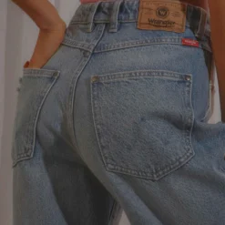 Wrangler Bella Baggy Jean - Love Song 8 Wrangler Bella Baggy Jean - Love Song -Outfityo Sales 617ecc08a9934cb689f2e676570f93fb scaled