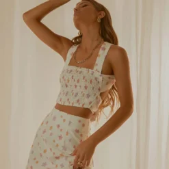 Lost Picnics Linen Crop - Pink Wild Poppies -Outfityo Sales 634e27619d2142d18f4a23b8dd454f61 scaled