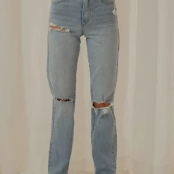 A 94' High Straight Jean - Patricia Rip -Outfityo Sales 6d392eea24b64ffea779d82964b0d689 scaled
