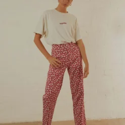 Afends Shelby Hemp Print Wide Leg Pant - Red -Outfityo Sales 6d97149323794cfd9141cd0a0e42673e scaled