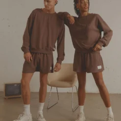 The Essential Crew - Chocolate