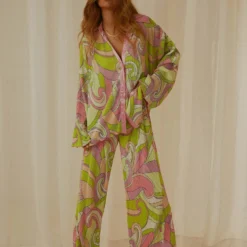 90s Muse Pants - Retro Swirl -Outfityo Sales 97dc67313a604955b0c19e7c90edcbe7 scaled