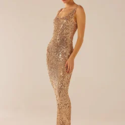 Sweet Essence Maxi Dress - Glisten -Outfityo Sales Peppermayo 240723 Kiana 2jpg de9e1379 d6a1 4991 8f95 745ce49c8601 scaled