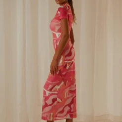 Into The City Mesh Maxi Dress - Candy Wave -Outfityo Sales Peppermayo Jenaya 7.2.22 P2 27 scaled