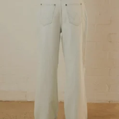 Wrangler Bella Baggy Jean - Salt Lake -Outfityo Sales Peppermayo Jenaya 7.2.22 P4 40 scaled