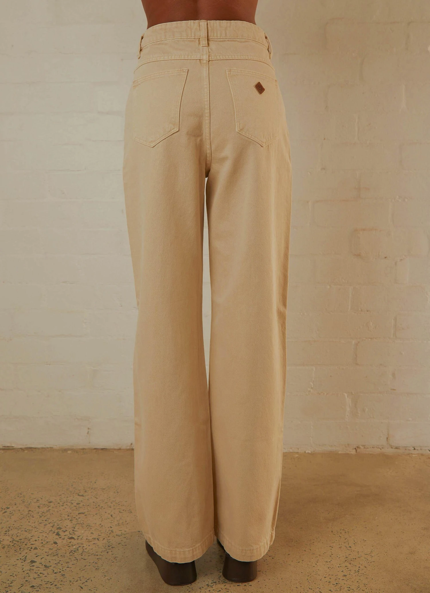 A 94' High & Wide Jean - Ecru 5 A 94' High & Wide Jean - Ecru - Image 5