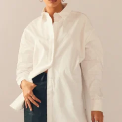 Glacier Oversized Shirt - White -Outfityo Sales Peppermayo Kiana 1.12.22 61 scaled