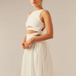 Meet Me In Majorca Maxi Dress - White 10 Meet Me In Majorca Maxi Dress - White -Outfityo Sales Peppermayo Saskia 27.06.23 26 scaled