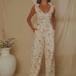 Isola Linen Pants - Safari 15 Isola Linen Pants - Safari -Outfityo Sales a31efaa376d442f1837d8cb790044f22 scaled