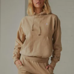 Champion Reverse Weave Boyfriend C Hoodie - Country Walnut 9 Champion Reverse Weave Boyfriend C Hoodie - Country Walnut -Outfityo Sales bb02696913c24b30b3bb517e5feaee9b scaled