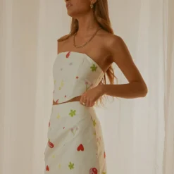 Fashion Flashback Bustier - 90s Motif -Outfityo Sales be50cff58678485fbeaa95d81033ee14 scaled