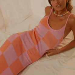 Cali Sweetheart Knit Maxi Dress - Pink And Orange Checkers -Outfityo Sales cfe78f7135304be0b5d406c8977b4e11 scaled