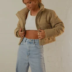 Crop Porter Puffer Jacket - Smoke -Outfityo Sales ece0b410254649d6a663bf409cf8cd12 29371ce1 c269 4001 b8d2 d2d1a07e0380 scaled