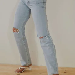 Classic Straight Jeans - Nina Worn Organic 7 Classic Straight Jeans - Nina Worn Organic -Outfityo Sales fbe225735d154e899e0fcdcfd42b6e4f