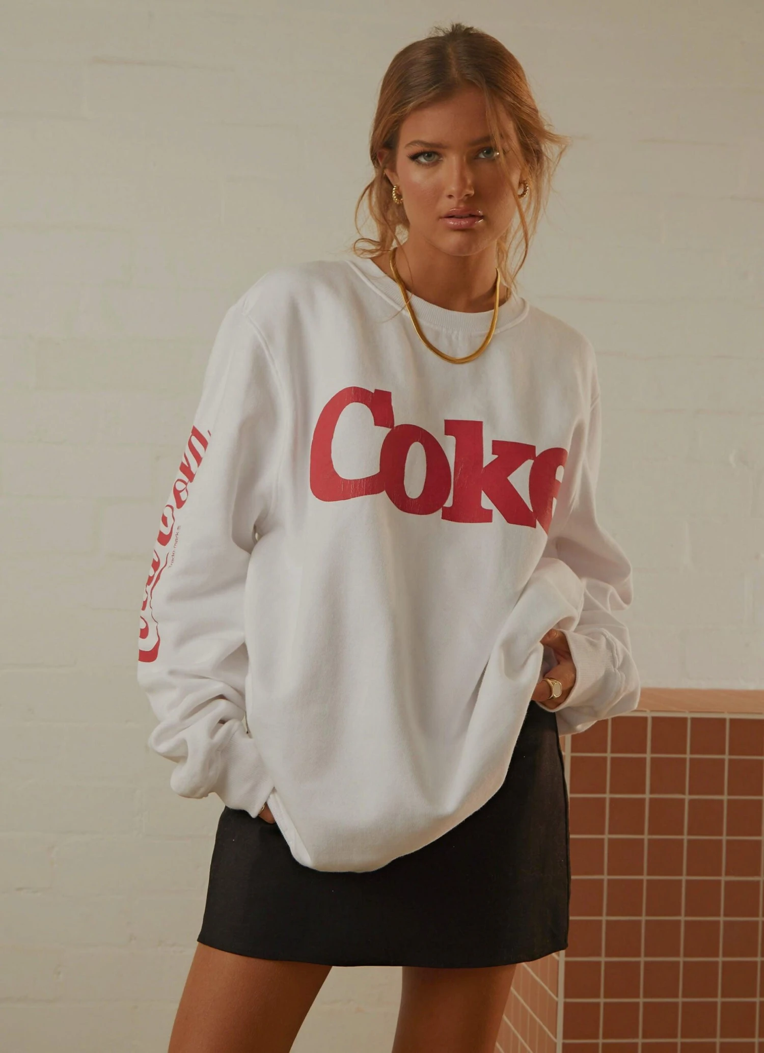 Coca Cola World Sweat - Vintage White 2 Coca Cola World Sweat - Vintage White - Image 2